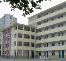 天津聶子莊中心小學(xué)引進(jìn)先進(jìn)訪客機(jī)