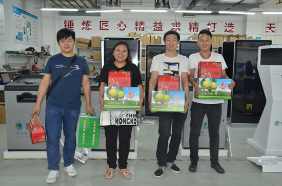 堅持做有情懷的企業(yè)——天創(chuàng)科林中秋送福利
